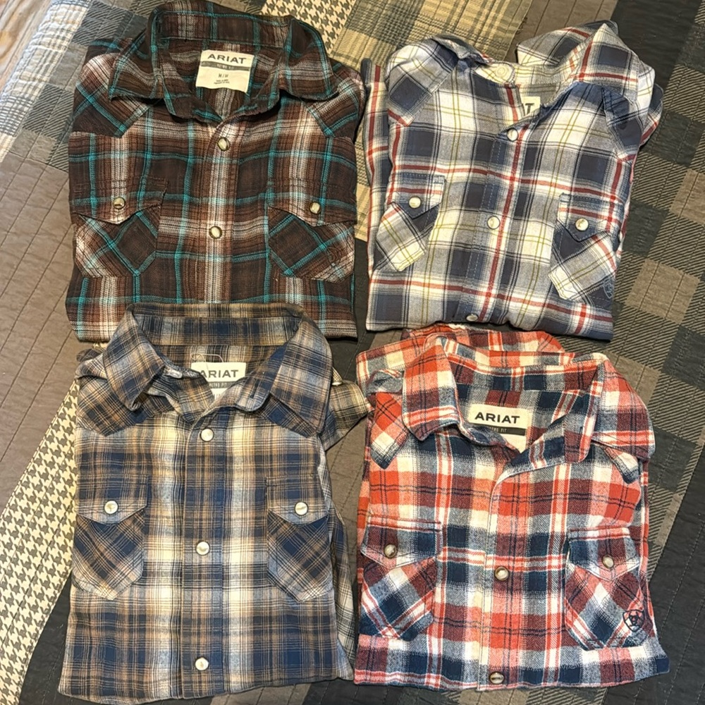 Lot of 4 Ariat Button Up Pearl Snap Shirts Boys Youth Medium 10/12